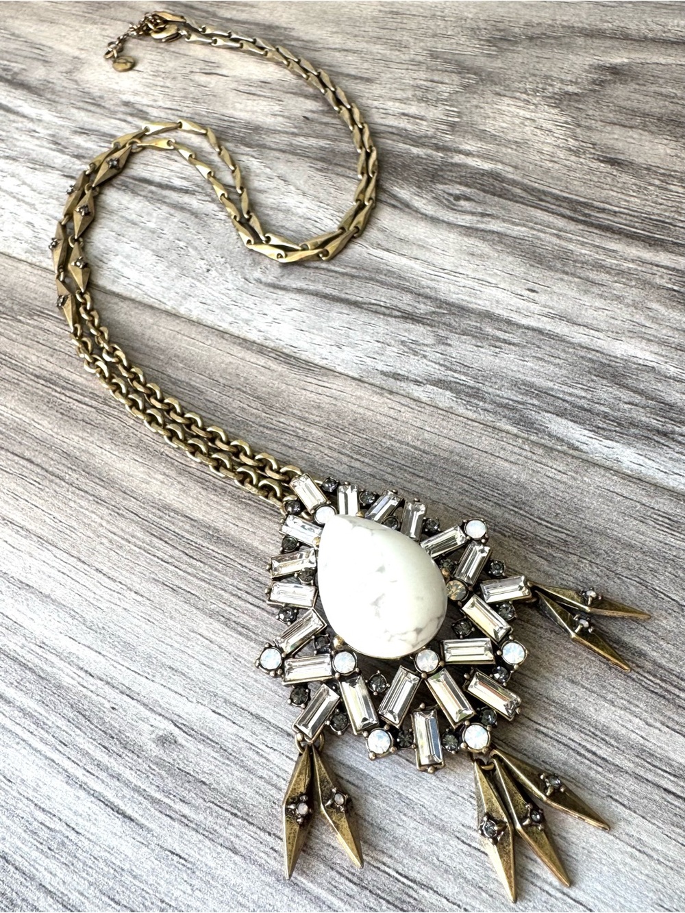 Chloe + Isabel Aventine Long Pendant Necklace
